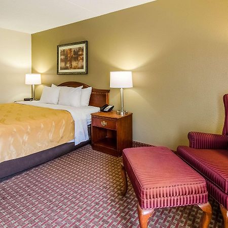 Quality Inn & Suites Lexington Near I-64 And I-81 Timber Ridge Екстер'єр фото