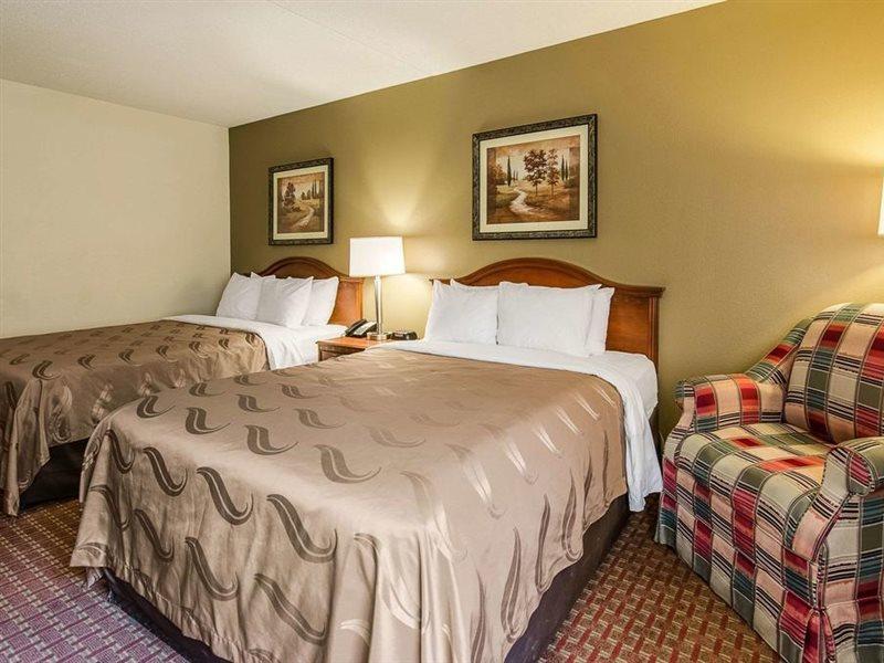 Quality Inn & Suites Lexington Near I-64 And I-81 Timber Ridge Екстер'єр фото