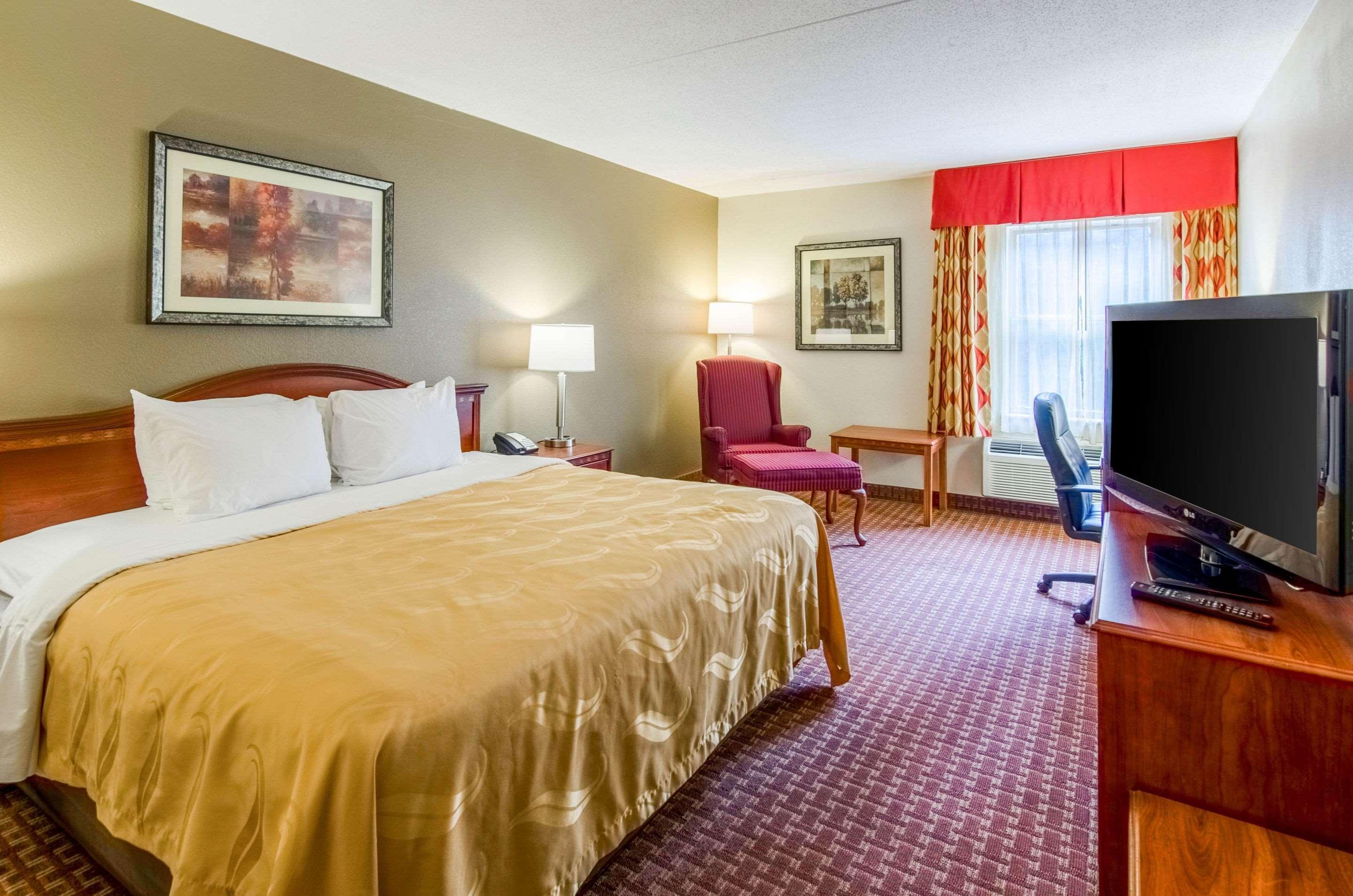 Quality Inn & Suites Lexington Near I-64 And I-81 Timber Ridge Екстер'єр фото