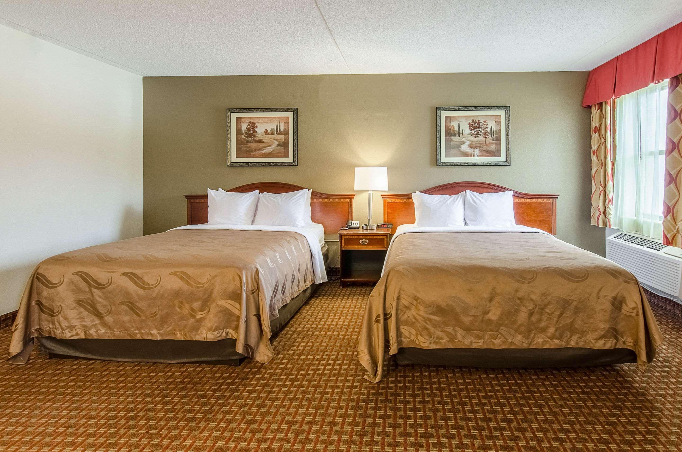 Quality Inn & Suites Lexington Near I-64 And I-81 Timber Ridge Екстер'єр фото