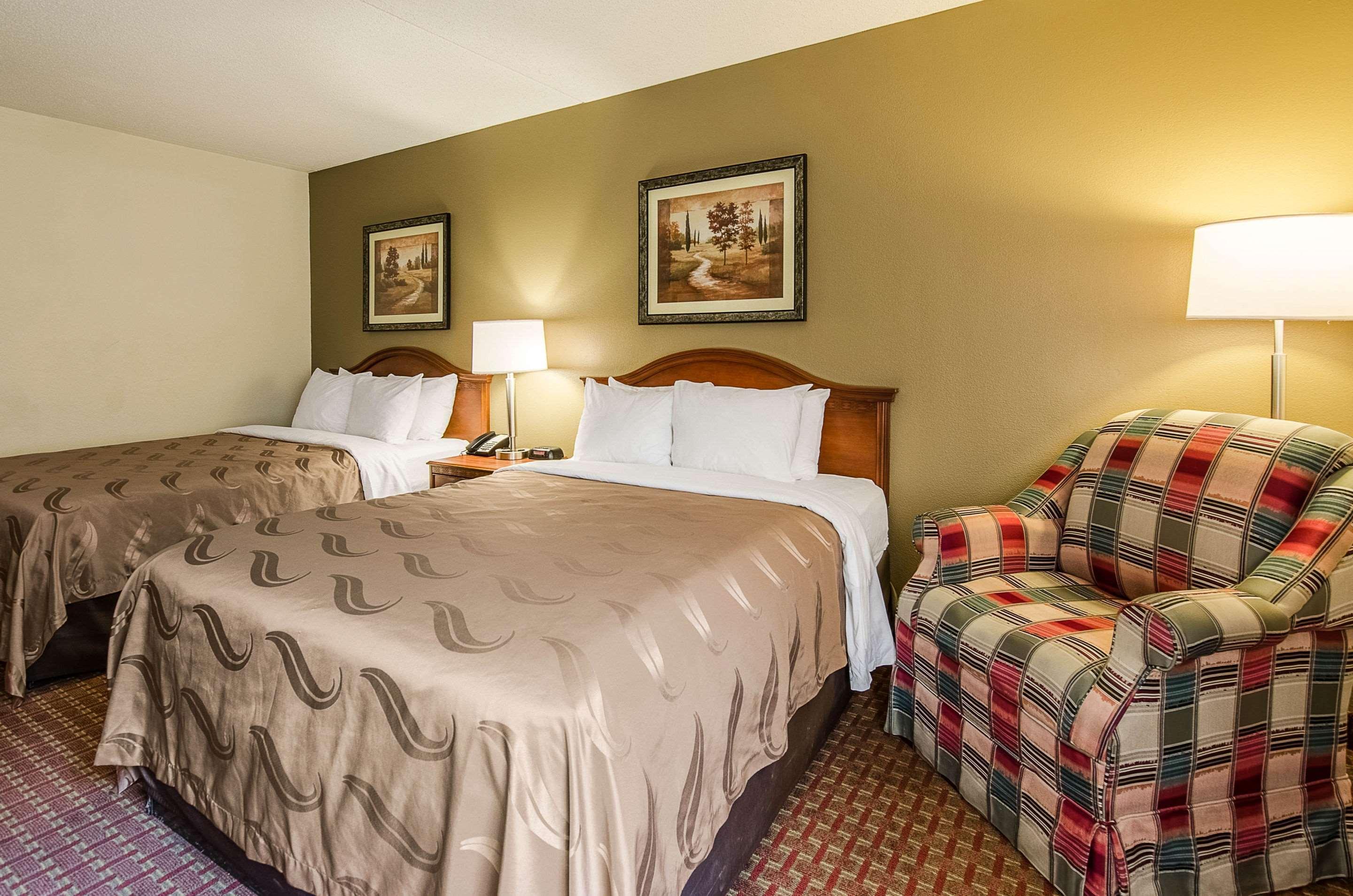 Quality Inn & Suites Lexington Near I-64 And I-81 Timber Ridge Екстер'єр фото