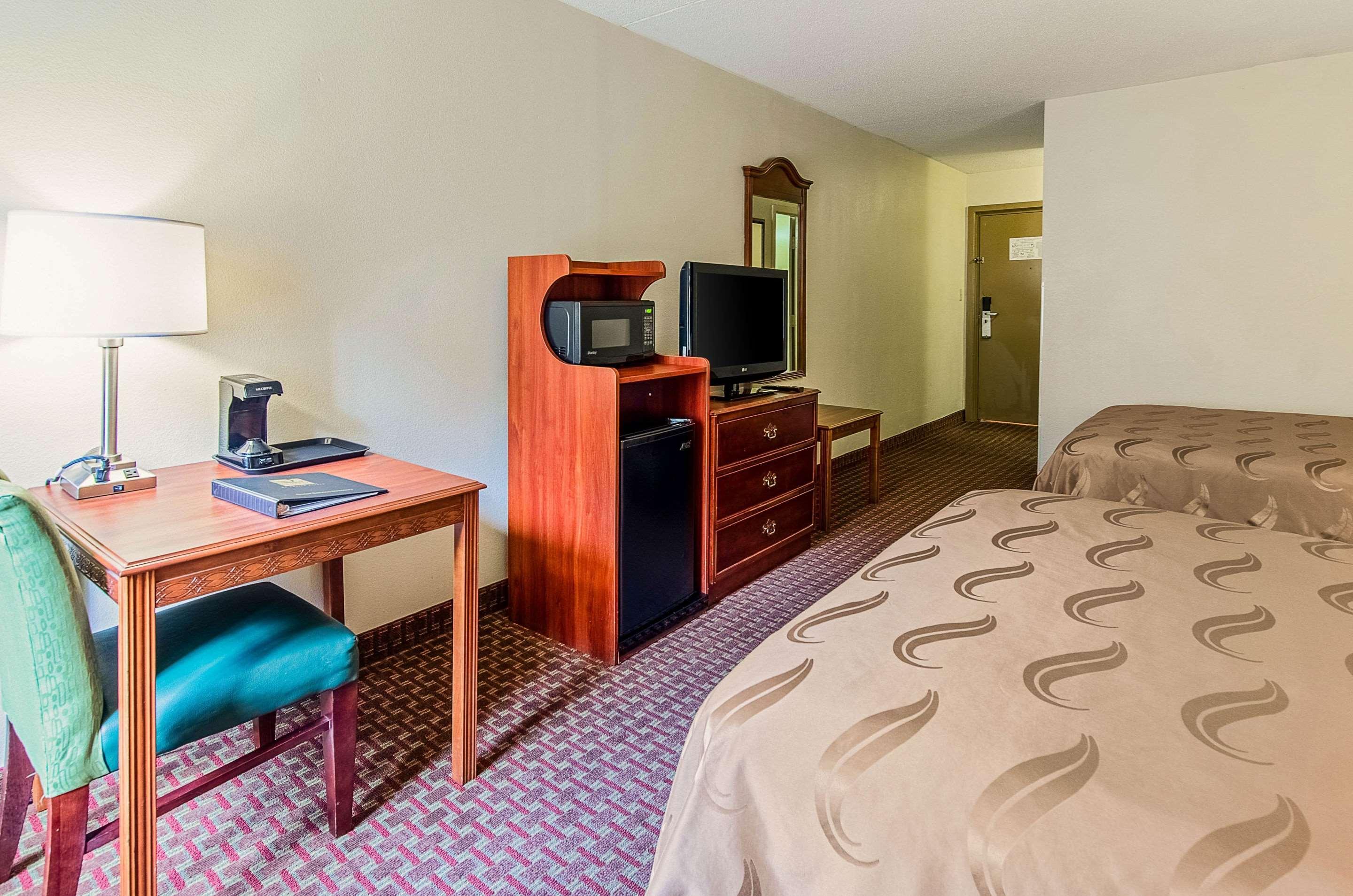 Quality Inn & Suites Lexington Near I-64 And I-81 Timber Ridge Екстер'єр фото