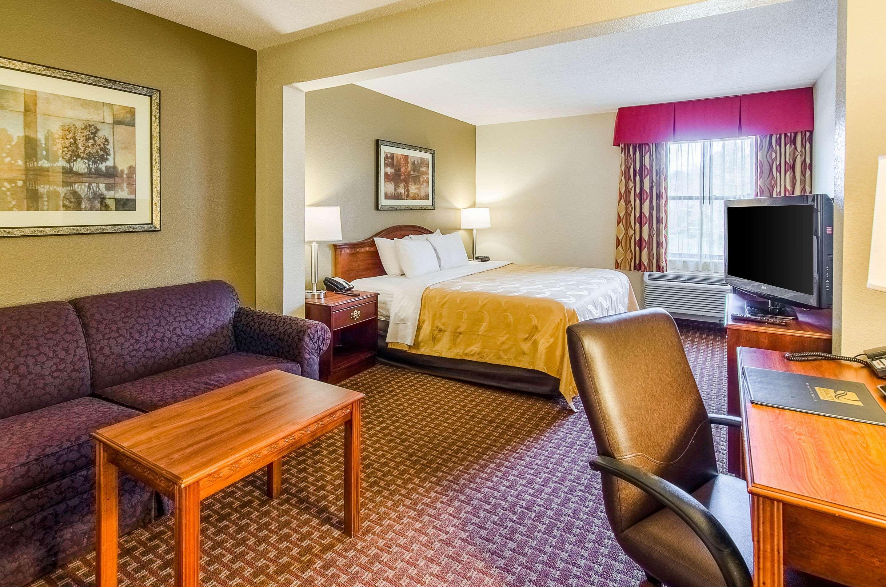 Quality Inn & Suites Lexington Near I-64 And I-81 Timber Ridge Екстер'єр фото