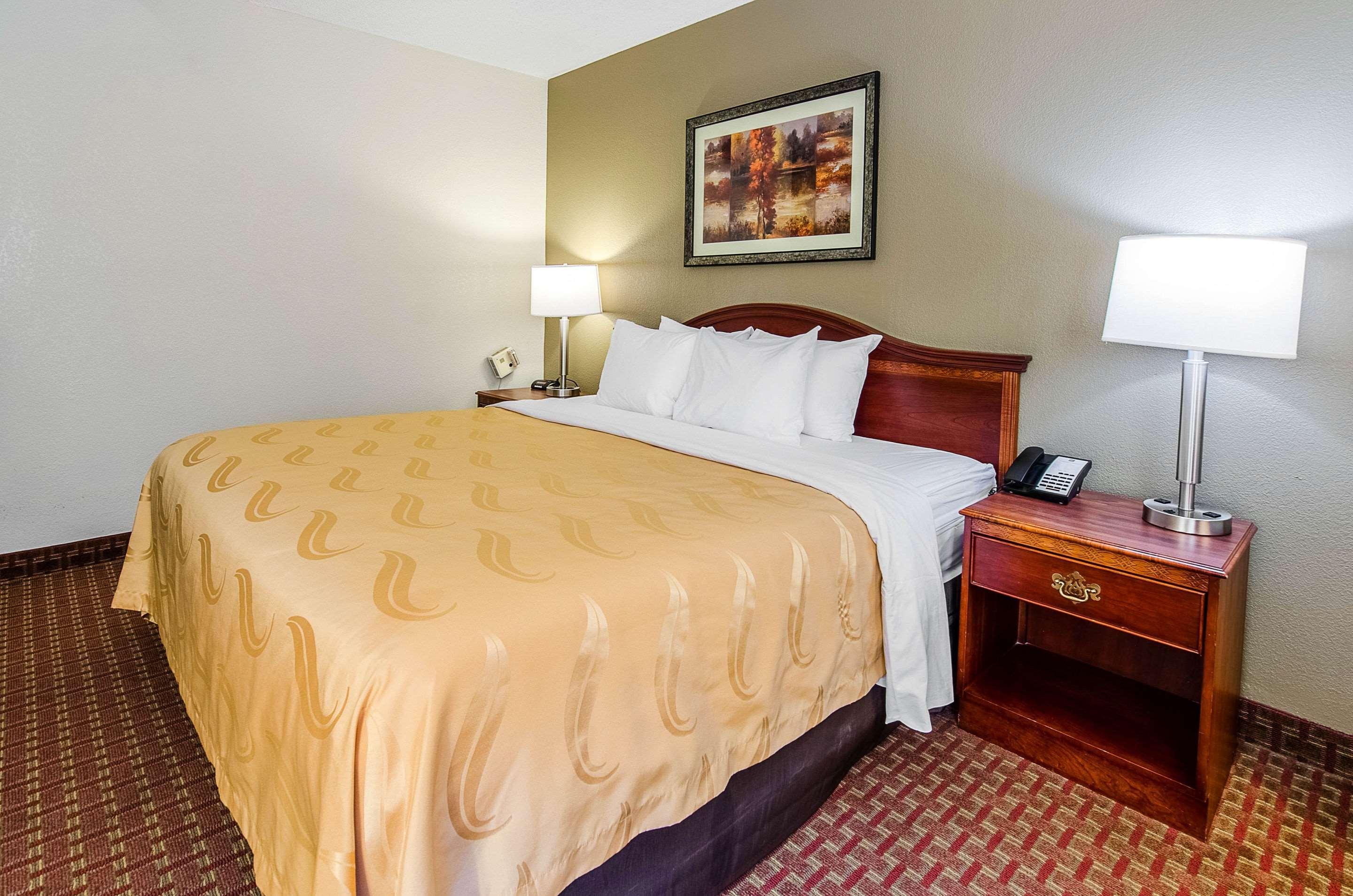 Quality Inn & Suites Lexington Near I-64 And I-81 Timber Ridge Екстер'єр фото