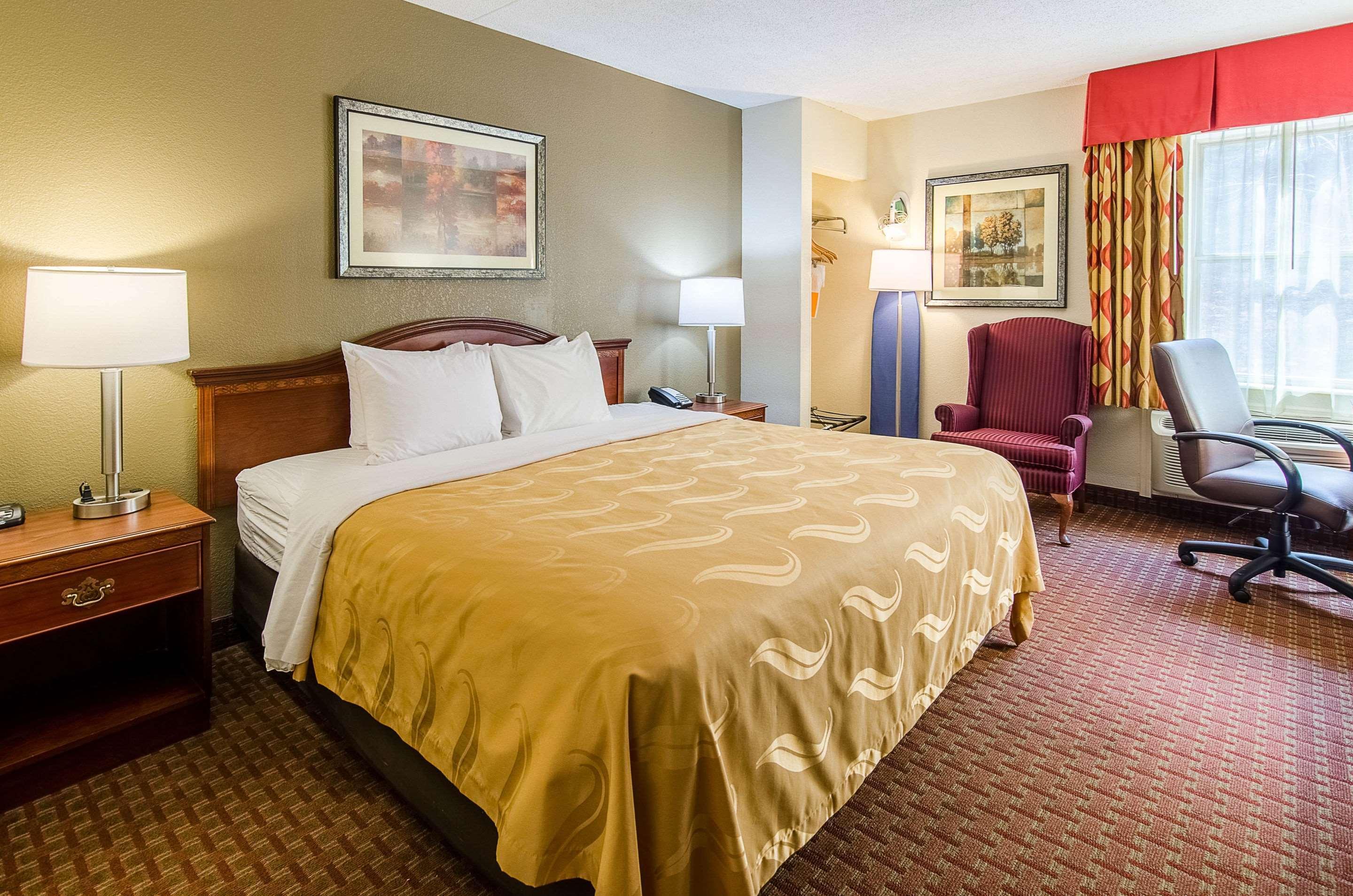 Quality Inn & Suites Lexington Near I-64 And I-81 Timber Ridge Екстер'єр фото