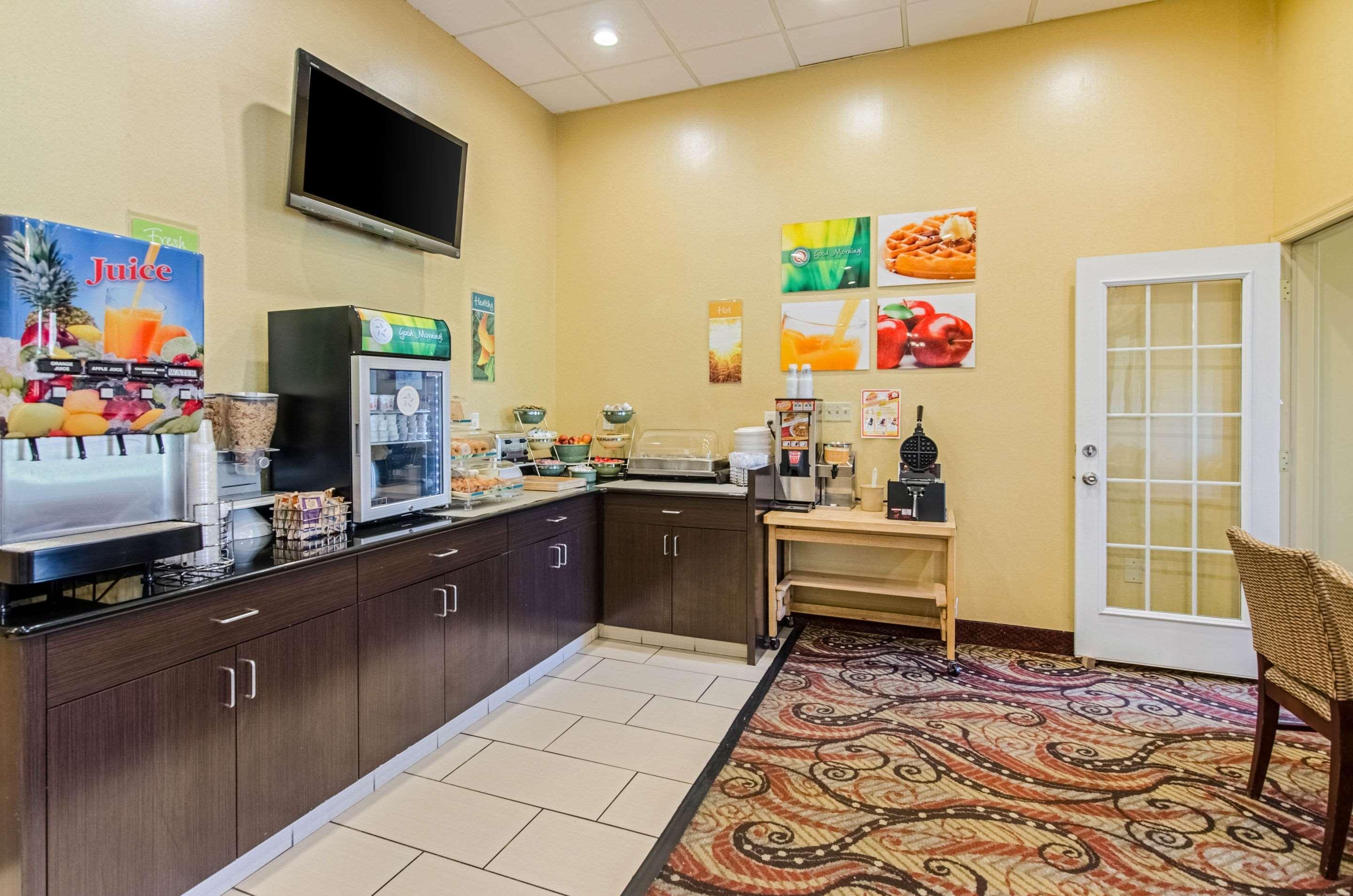 Quality Inn & Suites Lexington Near I-64 And I-81 Timber Ridge Екстер'єр фото