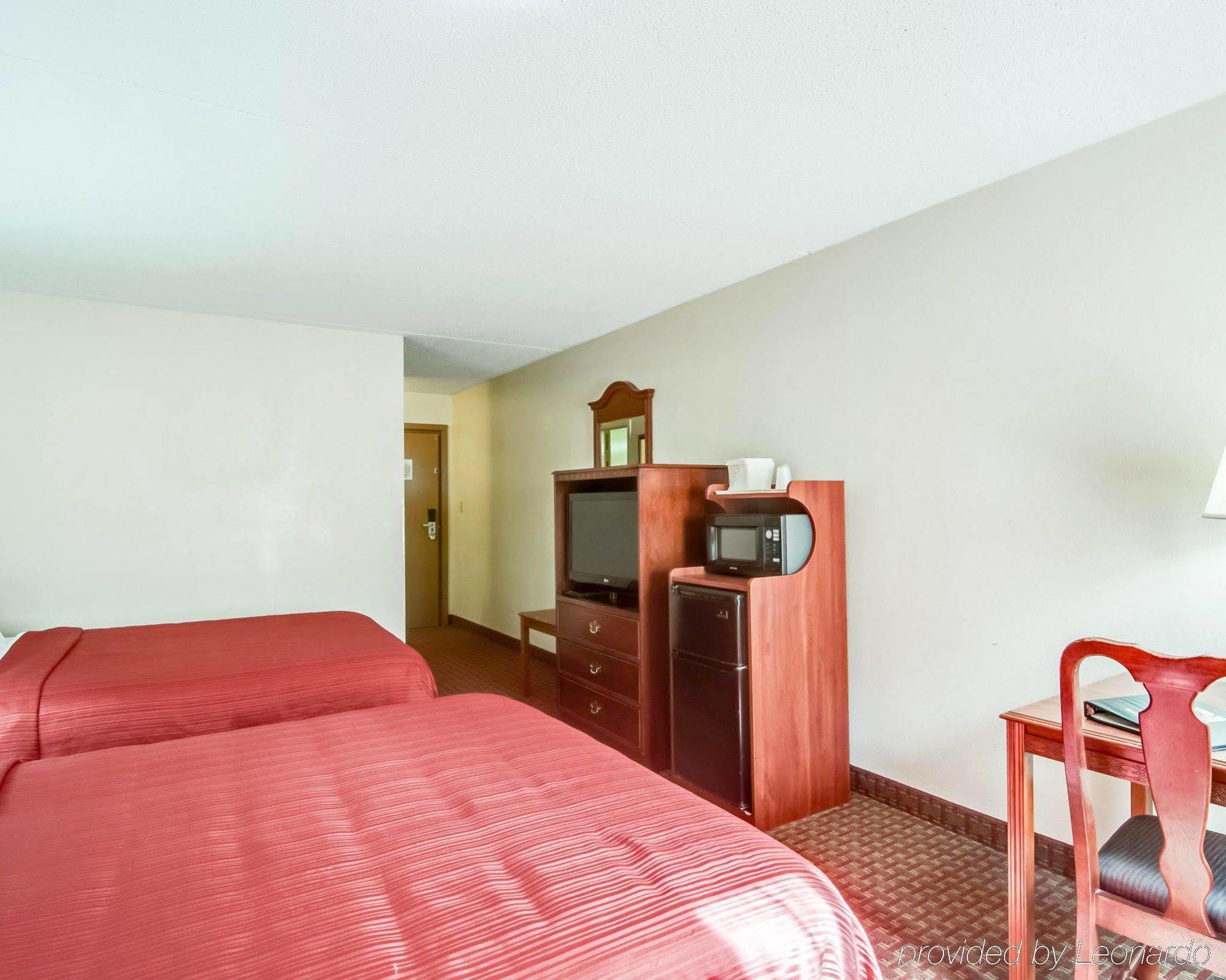 Quality Inn & Suites Lexington Near I-64 And I-81 Timber Ridge Екстер'єр фото